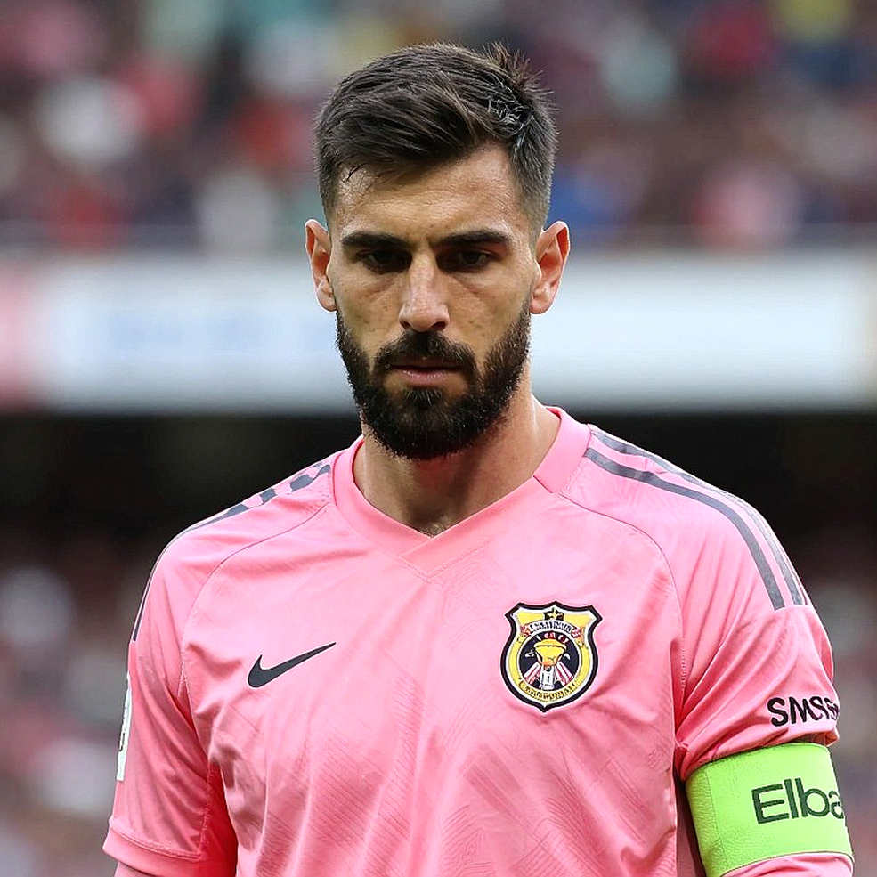 Suất ngoại binh thứ tư và điểm gãy của bóng đá nội: V.League có đang tự đào bong bóng?