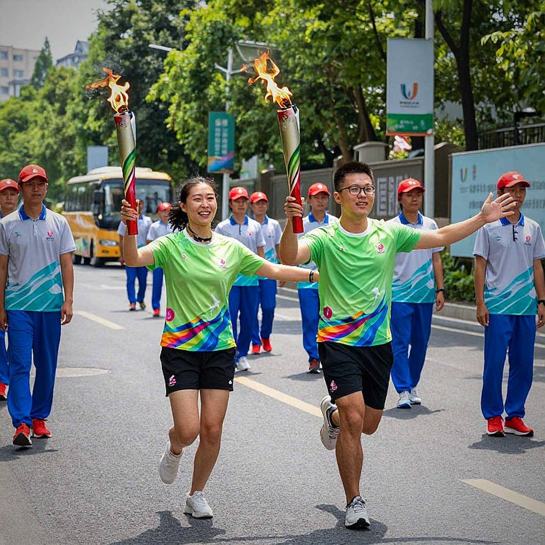 Tứ kết ASIAD 20: Tuyển nữ Việt Nam cầm hòa Trung Quốc hiệp một và bài toán mang tên thể lực